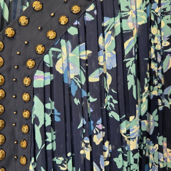 Woman Within Size‎ 3X Top 3/4 Sleeve Blue Floral Embellished VNeck Boho Comfort - Picture 5 of 8